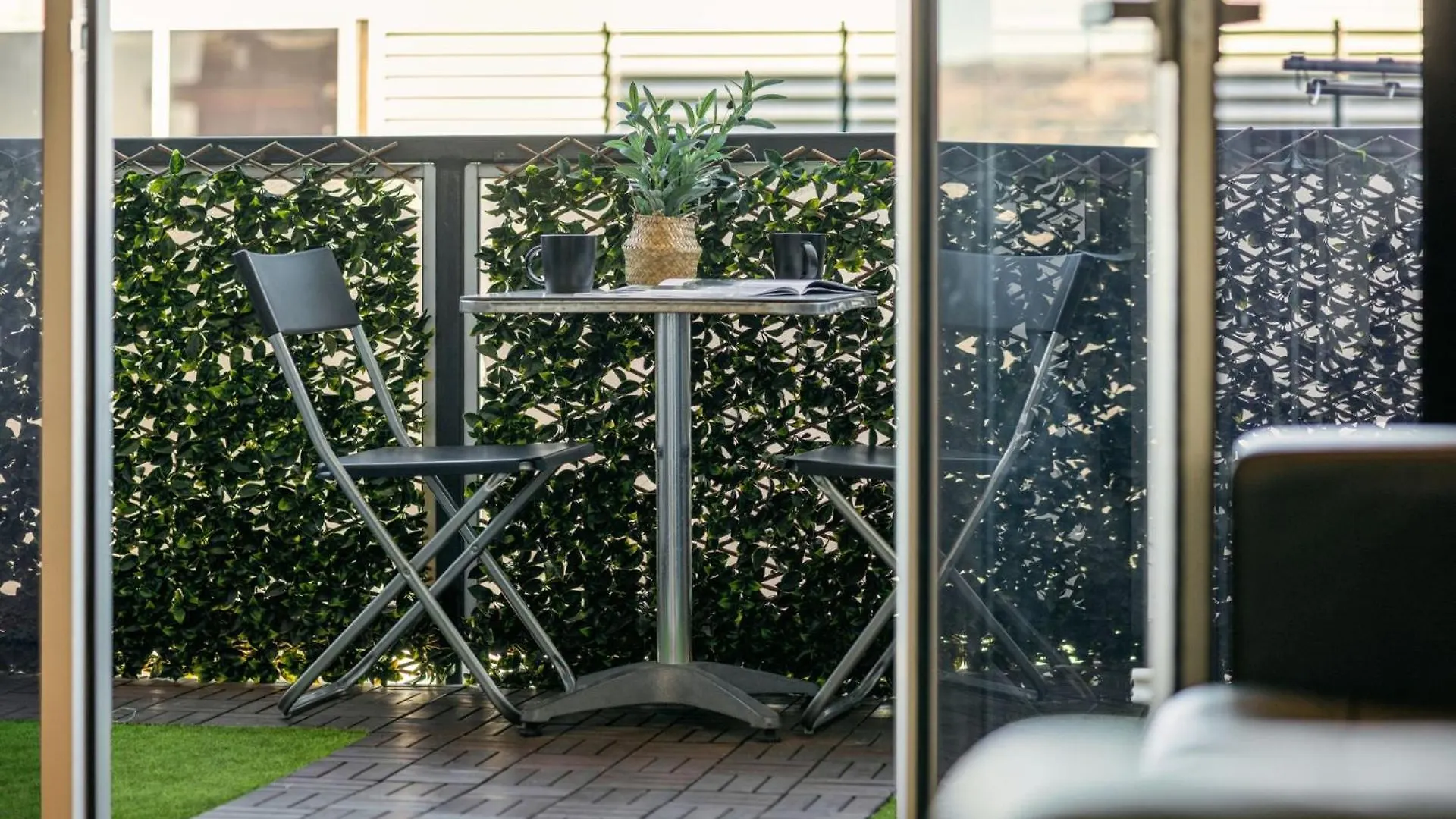 Tulip - The Urban Elegance Apartment Adelaide